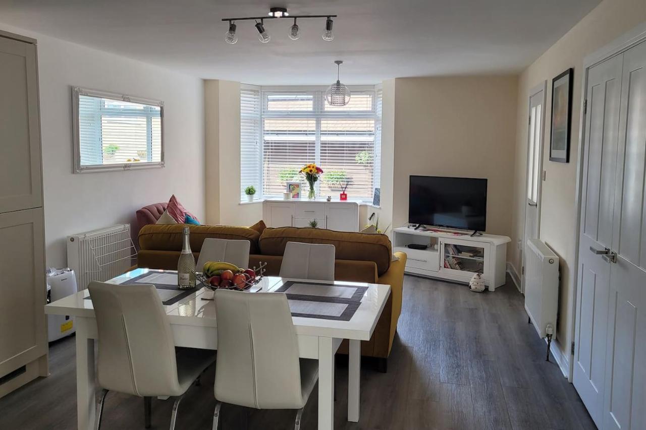 Two Bedroom In Apartment