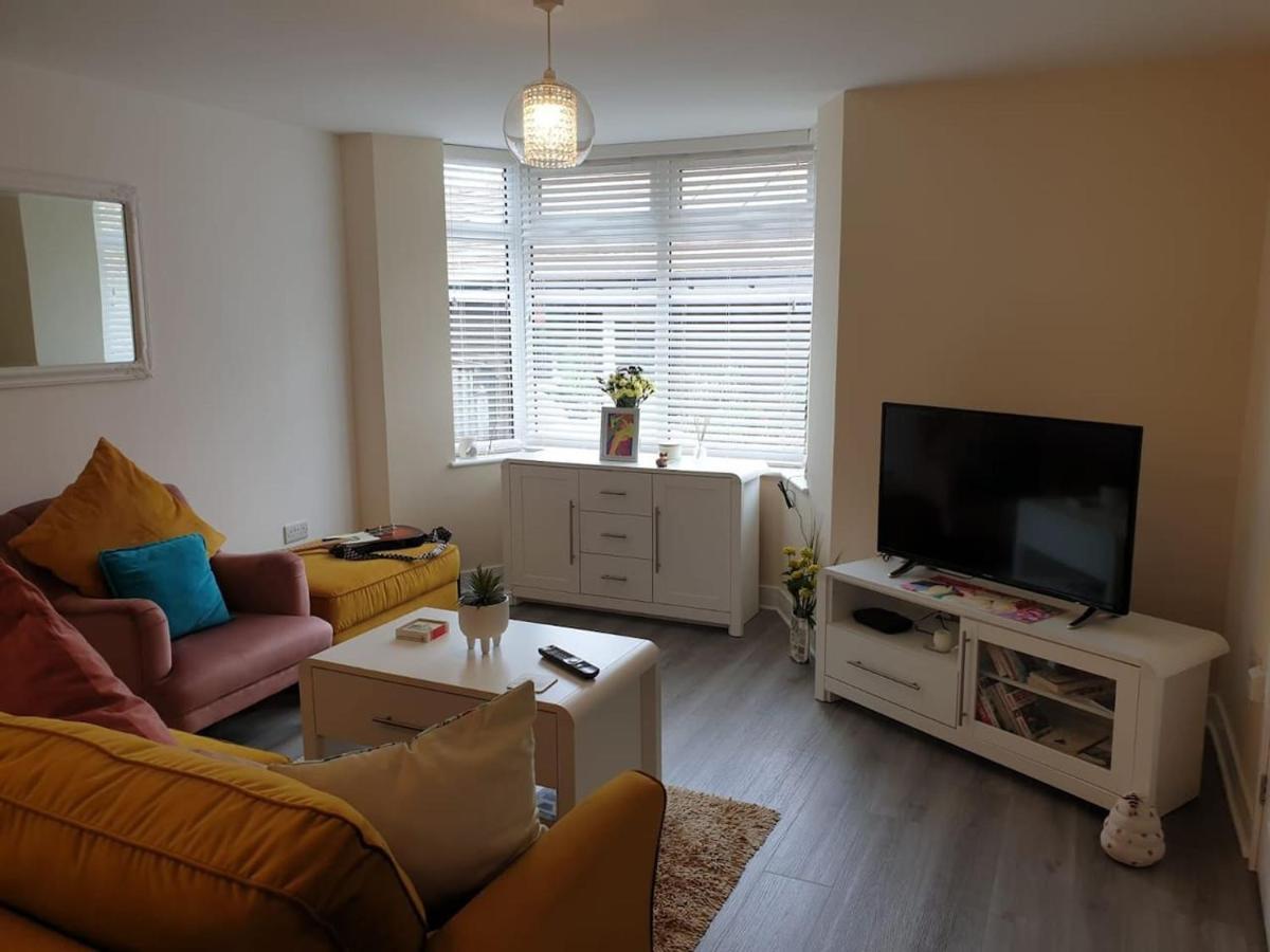 Two Bedroom In * Dormansland